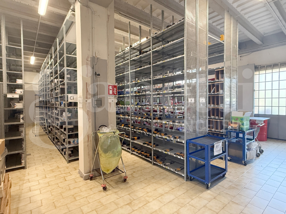 Magazzino - Image 30