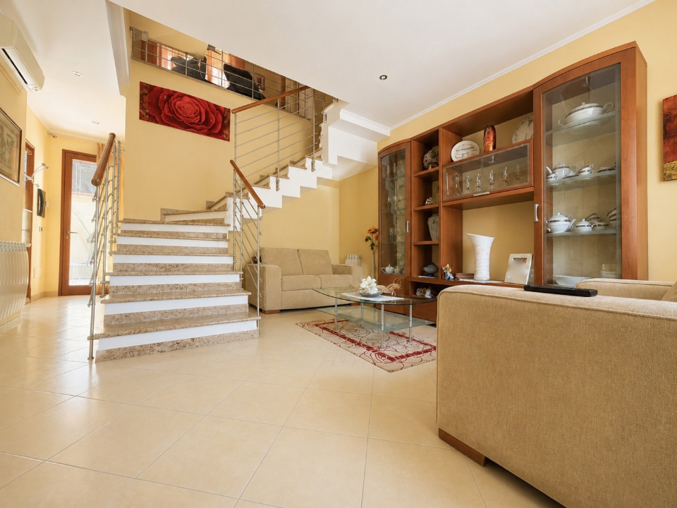 Villa - Image 8