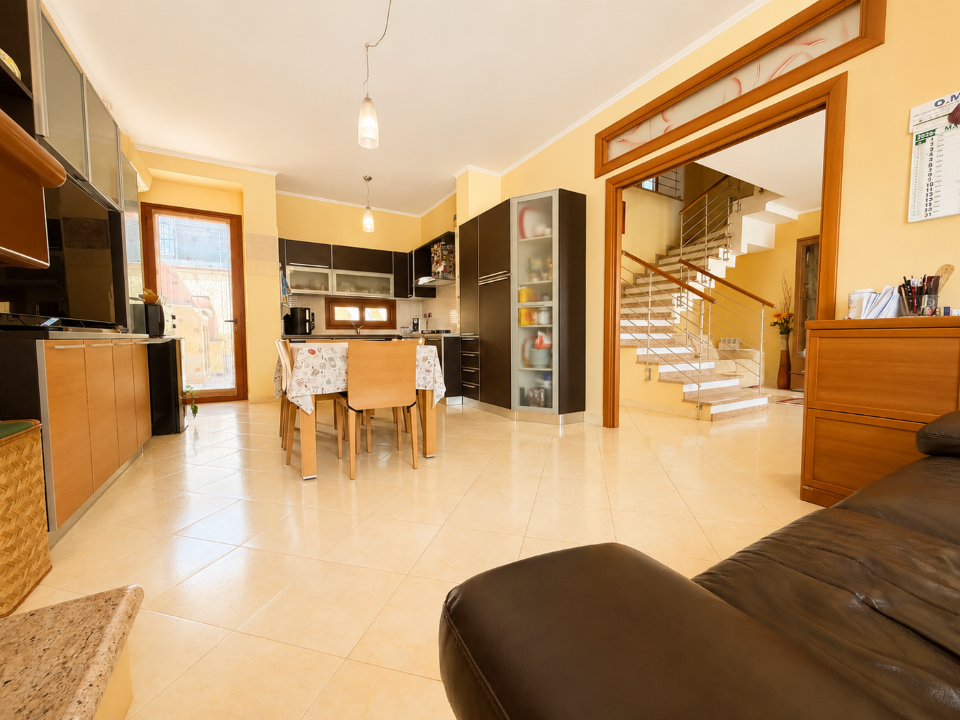 Villa - Image 5
