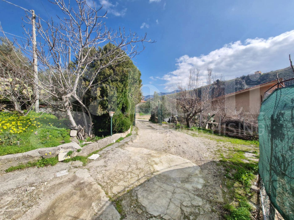 Villa - Image 3