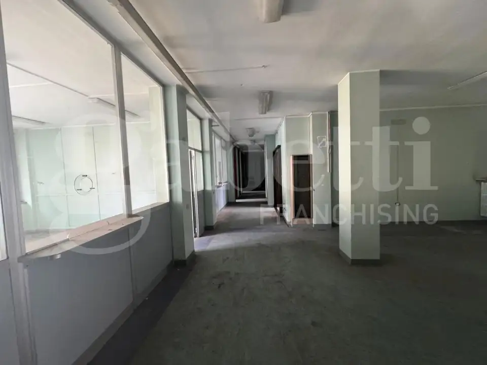 Edificio Direzionale - Image 16