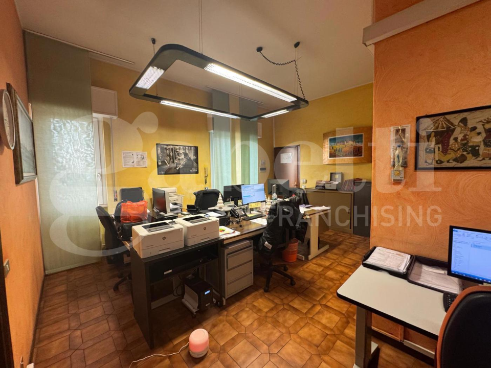 Capannone - Image 28