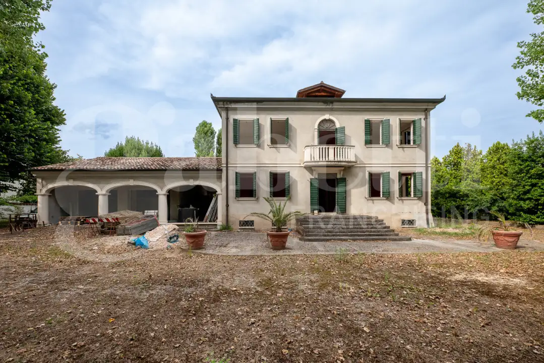 Villa - Image 3
