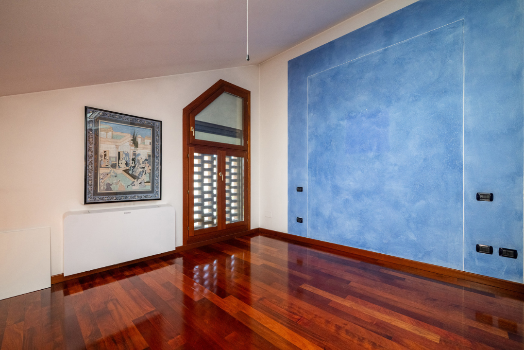 Villa - Image 29