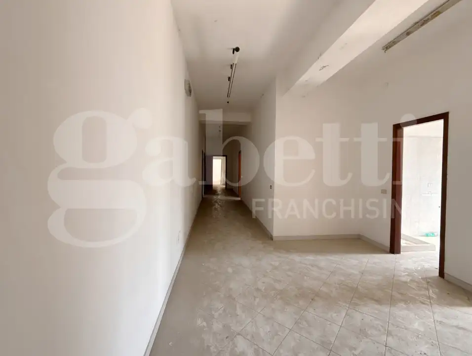 Capannone - Image 18