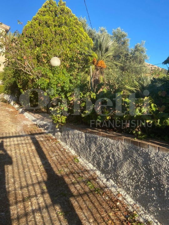 Villa - Image 11