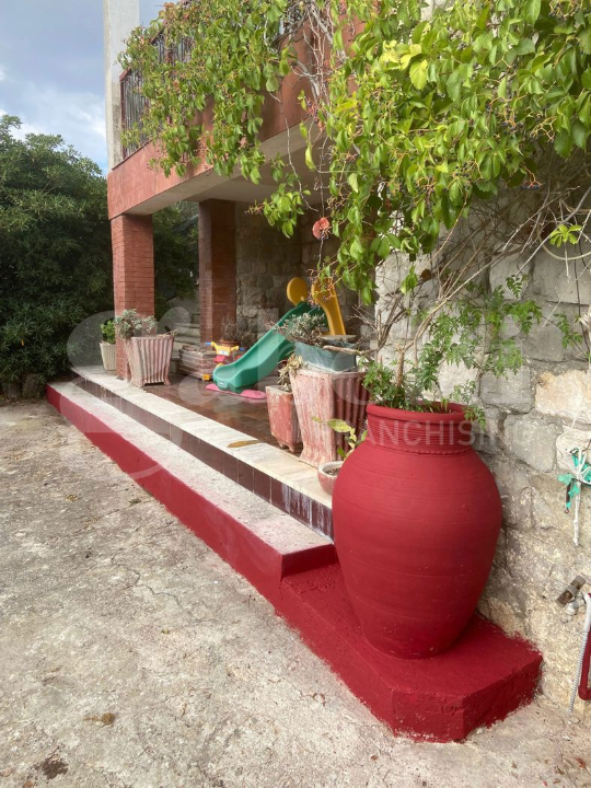 Villa - Image 3