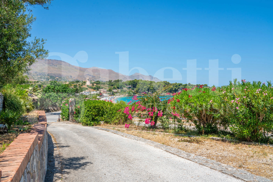 Villa - Image 49