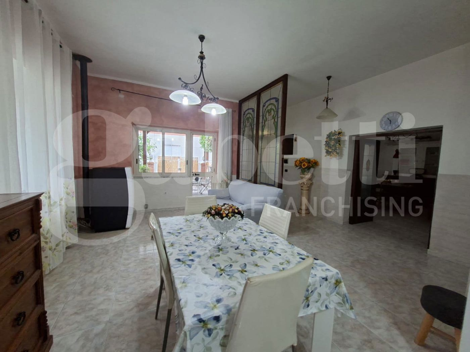 Villa - Image 9