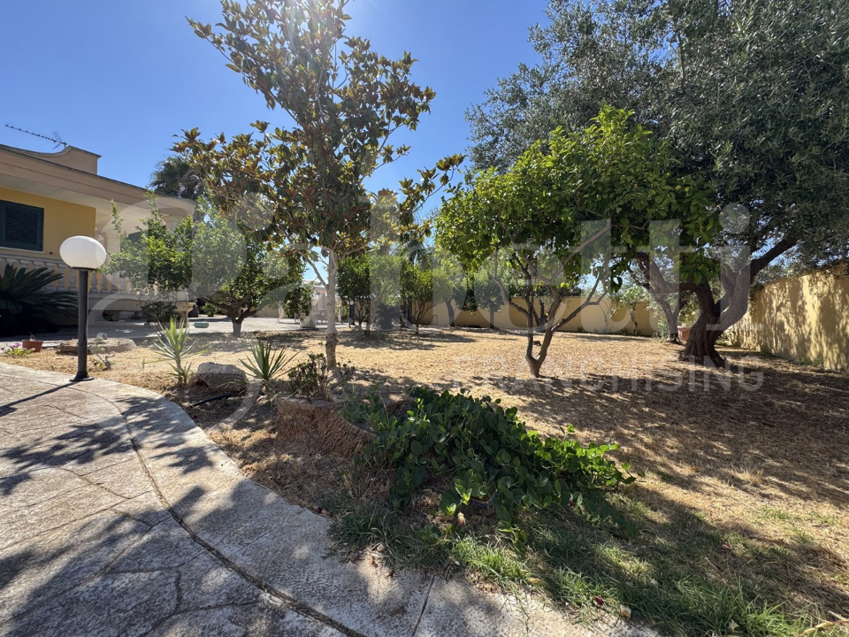 Villa - Image 4