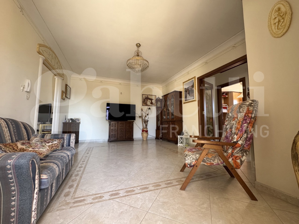 Villa - Image 13