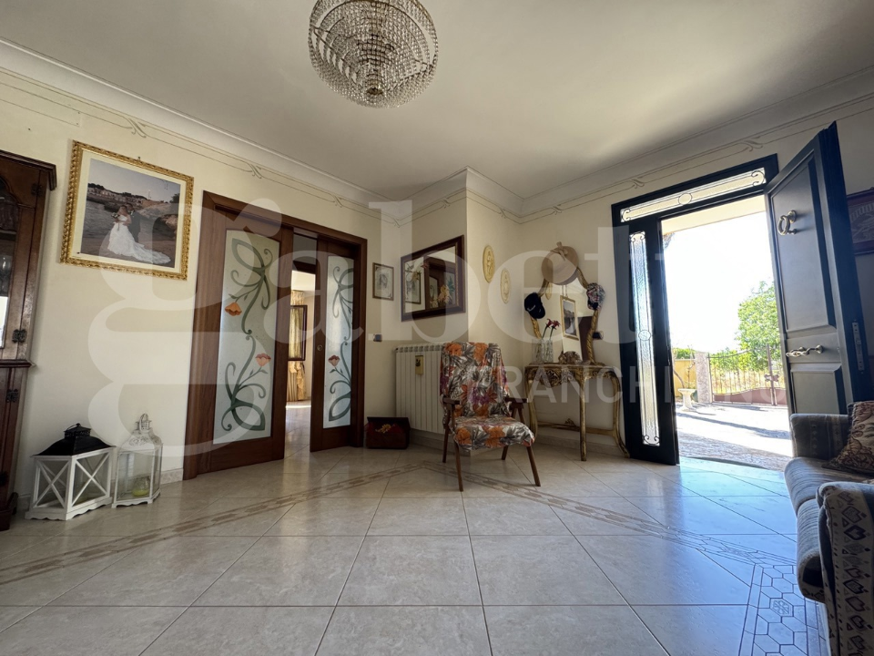 Villa - Image 16