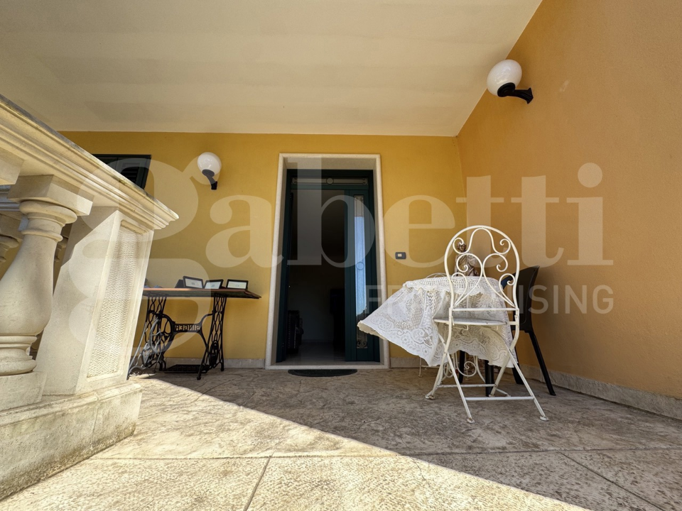 Villa - Image 11