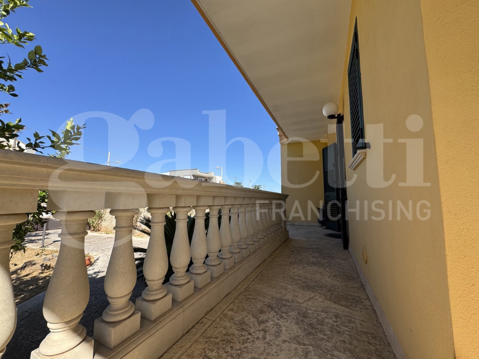 Villa - Image 12