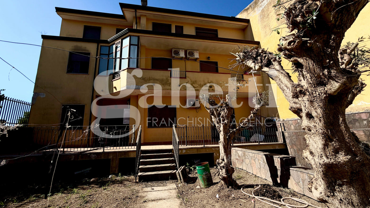 Villa - Image 4