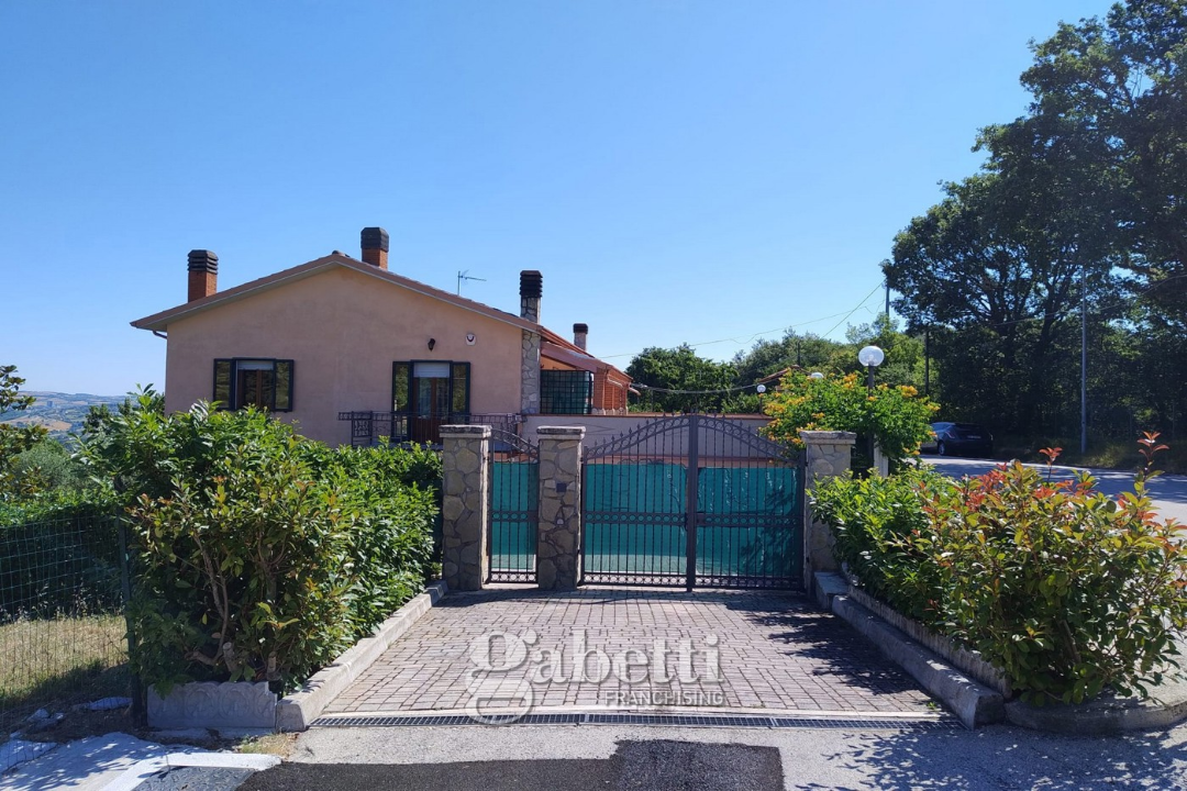Villa - Image 2