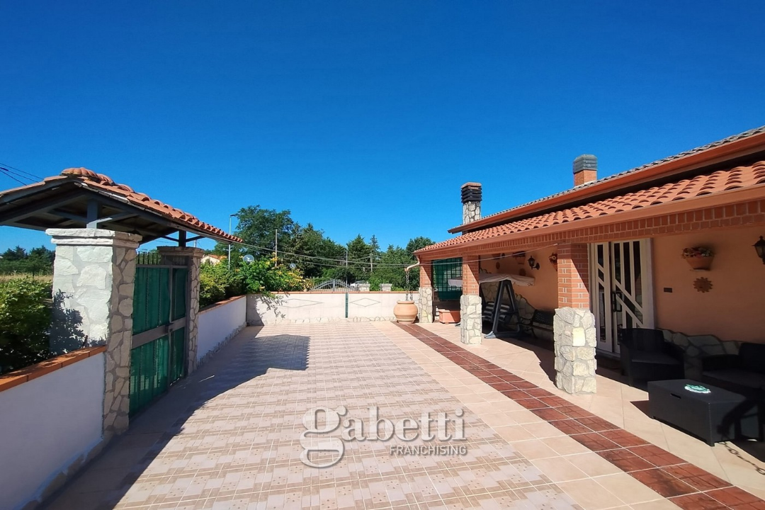 Villa - Image 8