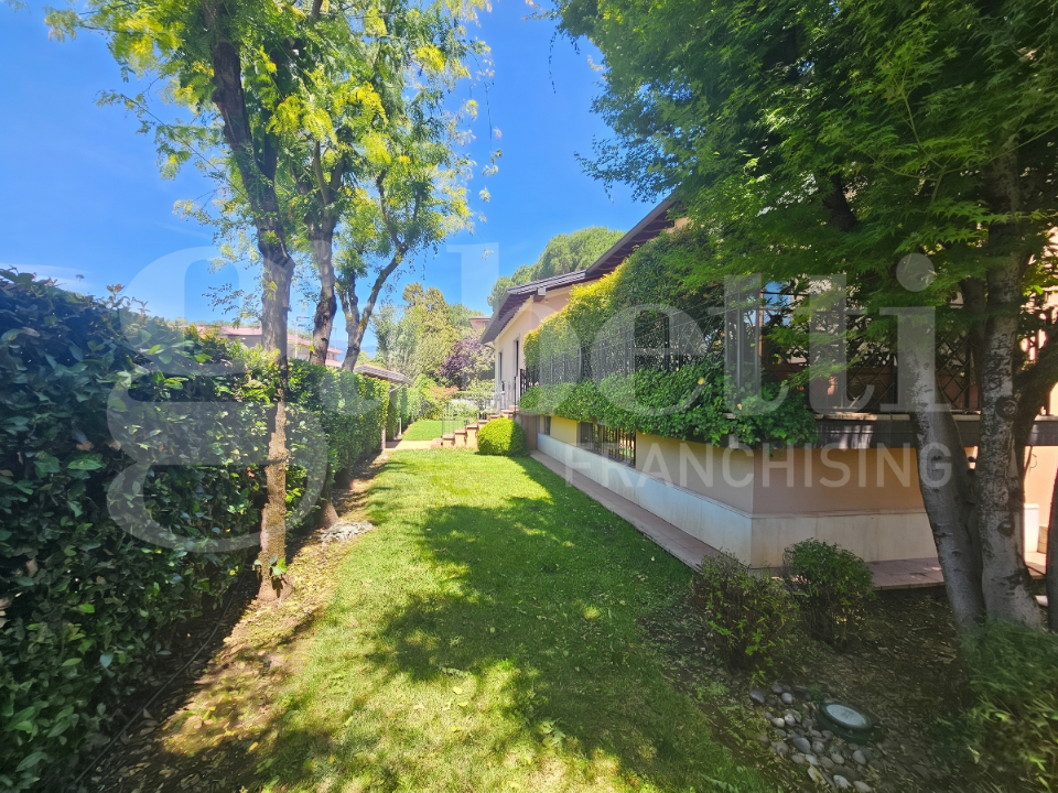 Villa - Image 5