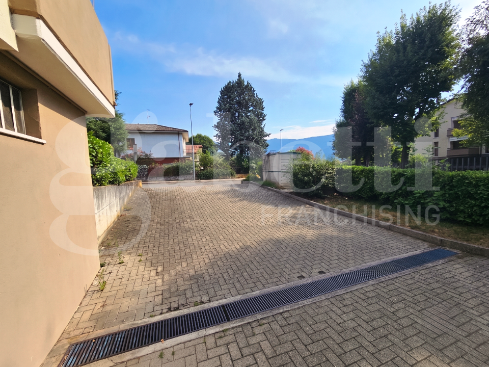 Villa - Image 32
