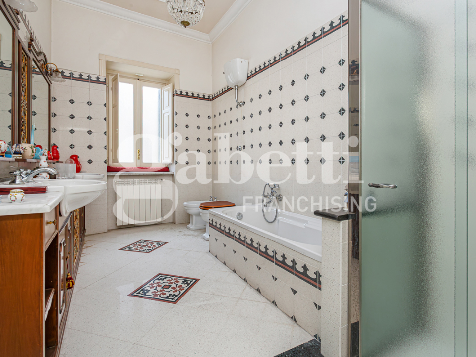 Palazzina - Image 18