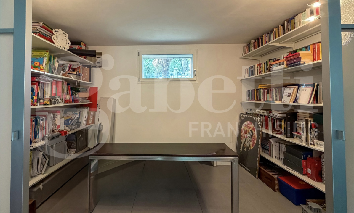 Villa - Image 35