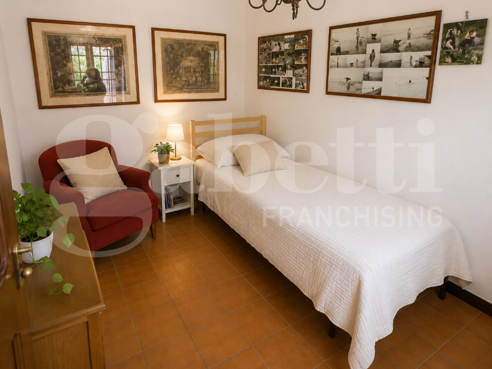 Villa - Image 12
