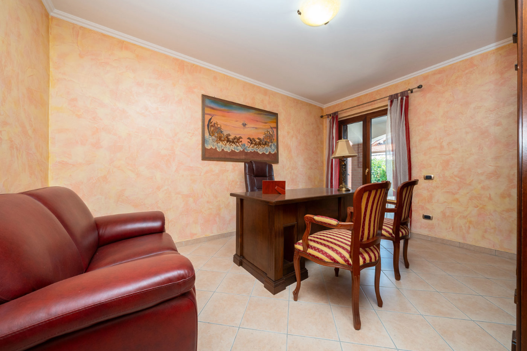 Villa - Image 19