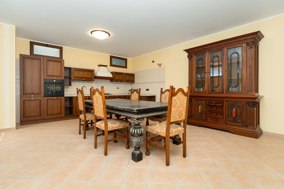 Villa - Image 39