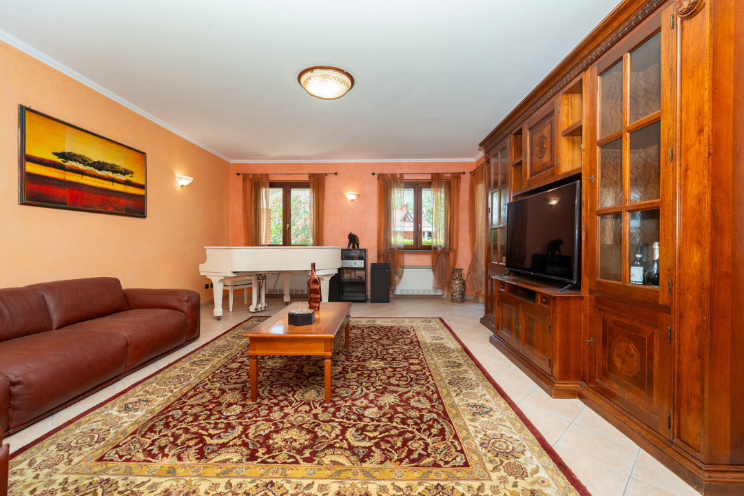 Villa - Image 6