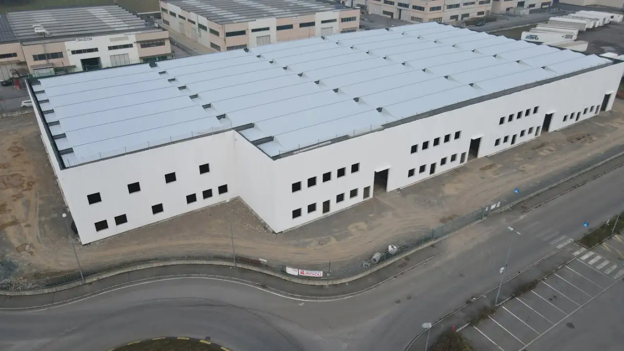 Capannone - Image 40