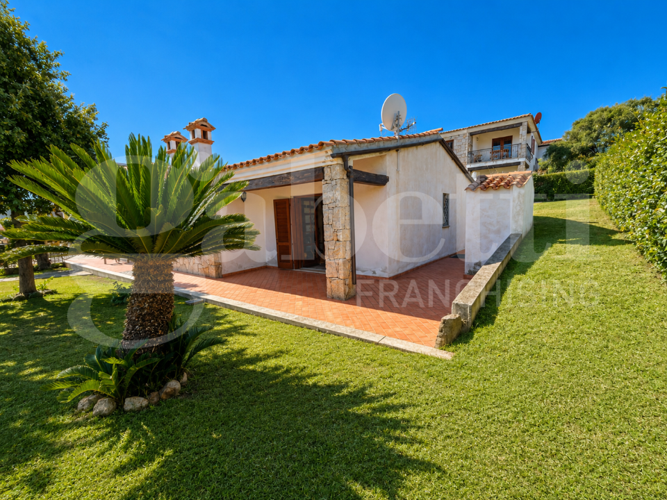 Villa - Image 2