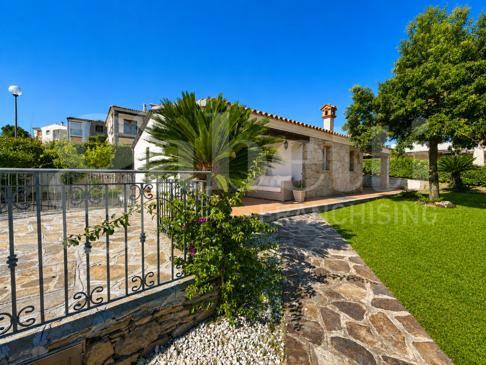 Villa - Image 42