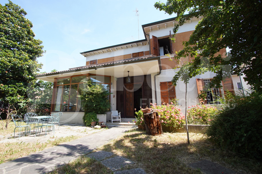 Villa - Image 5