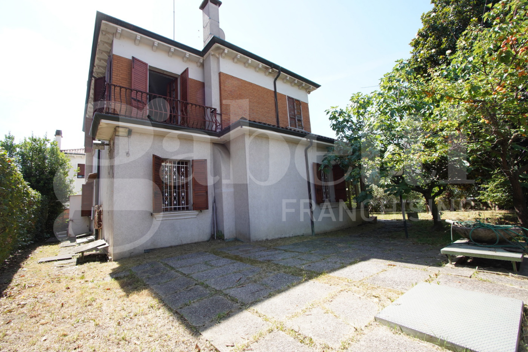 Villa - Image 9
