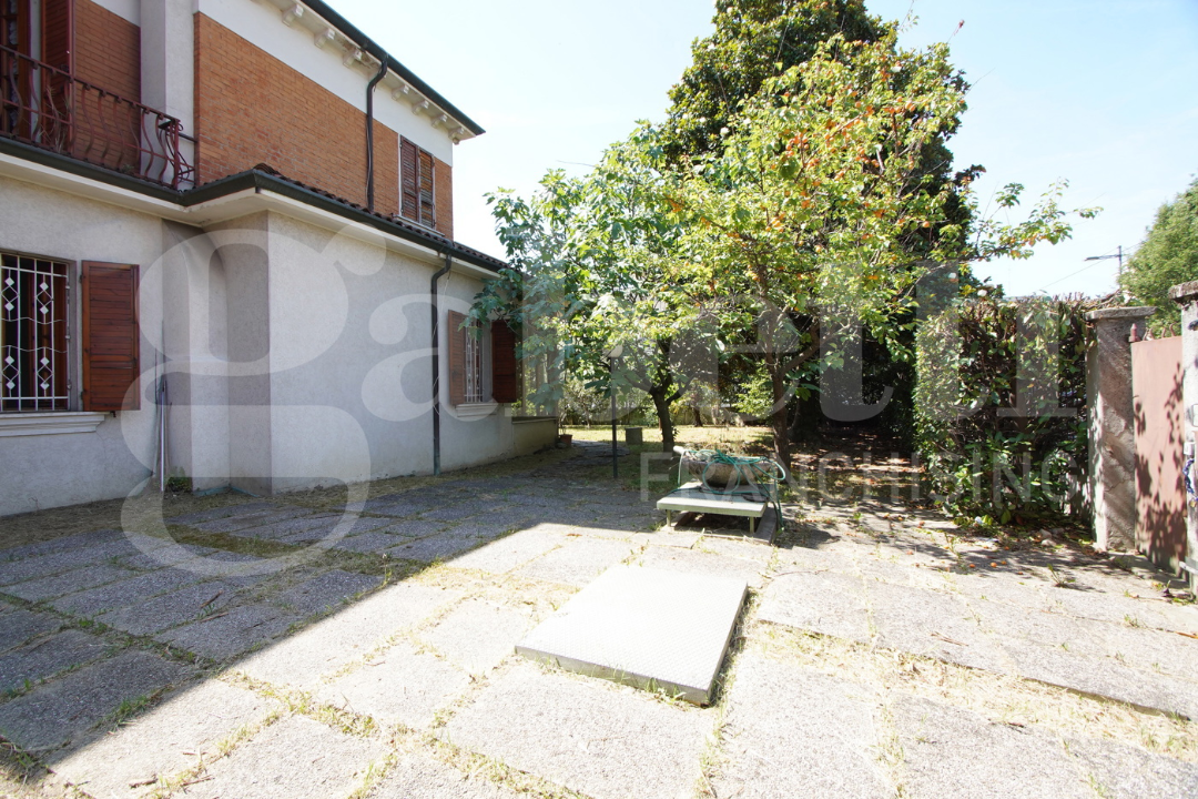 Villa - Image 8