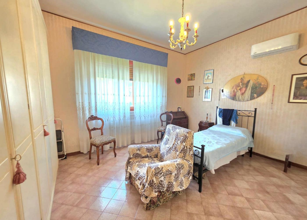 Villa - Image 17