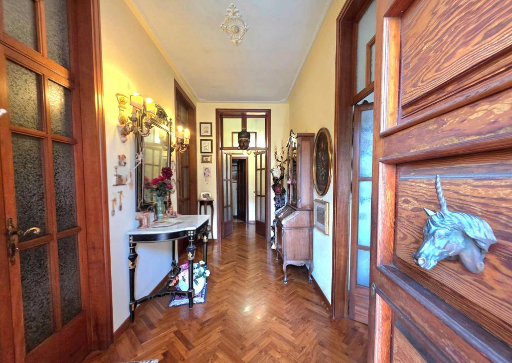 Villa - Image 7