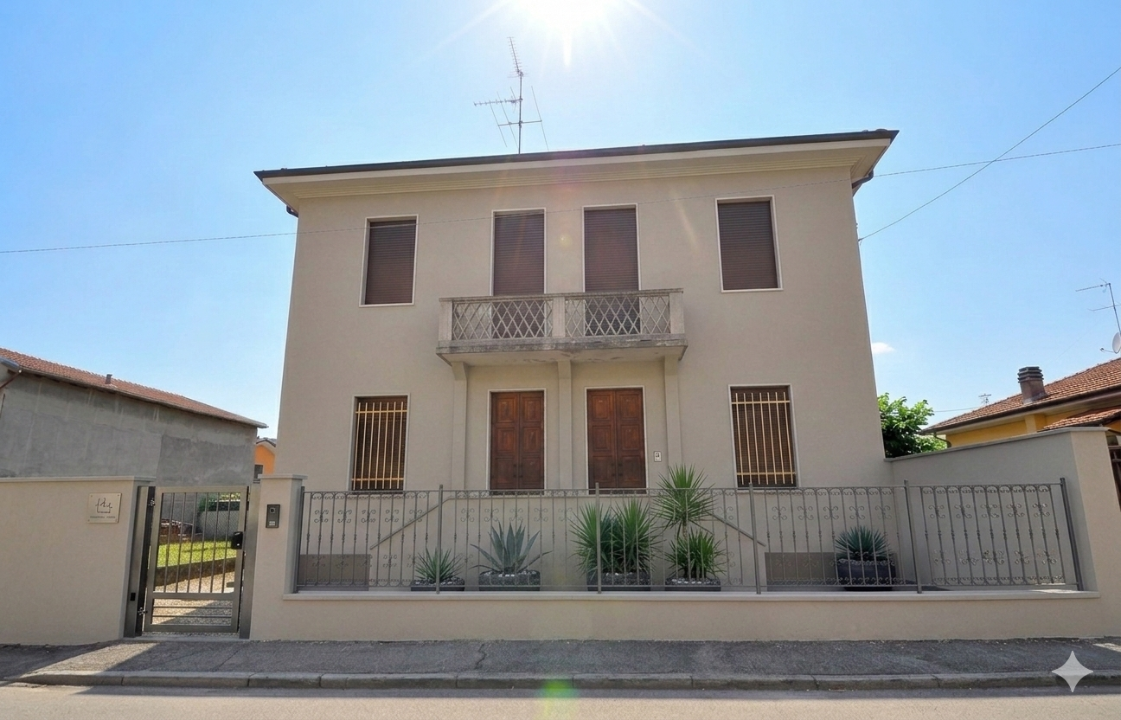 Villa - Image 2