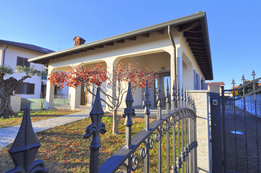 Villa - Image 8