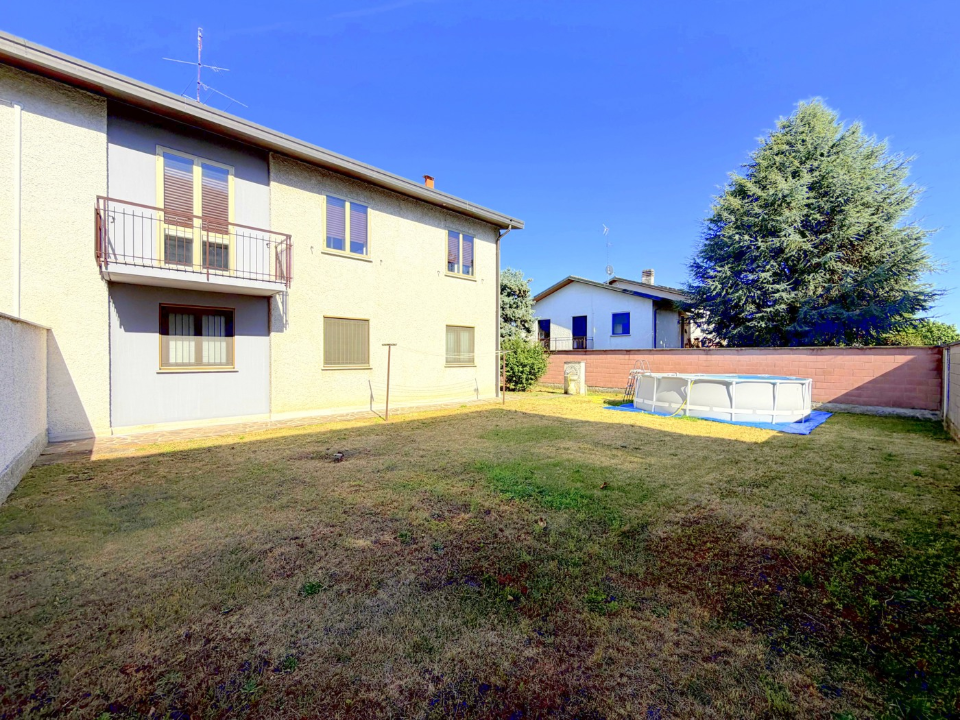 Villa - Image 1