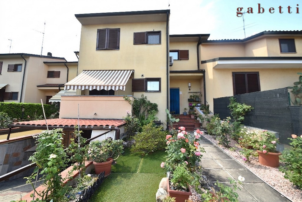 Villa - Image 2