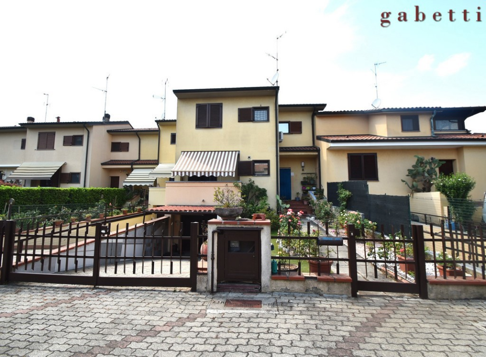 Villa - Image 1