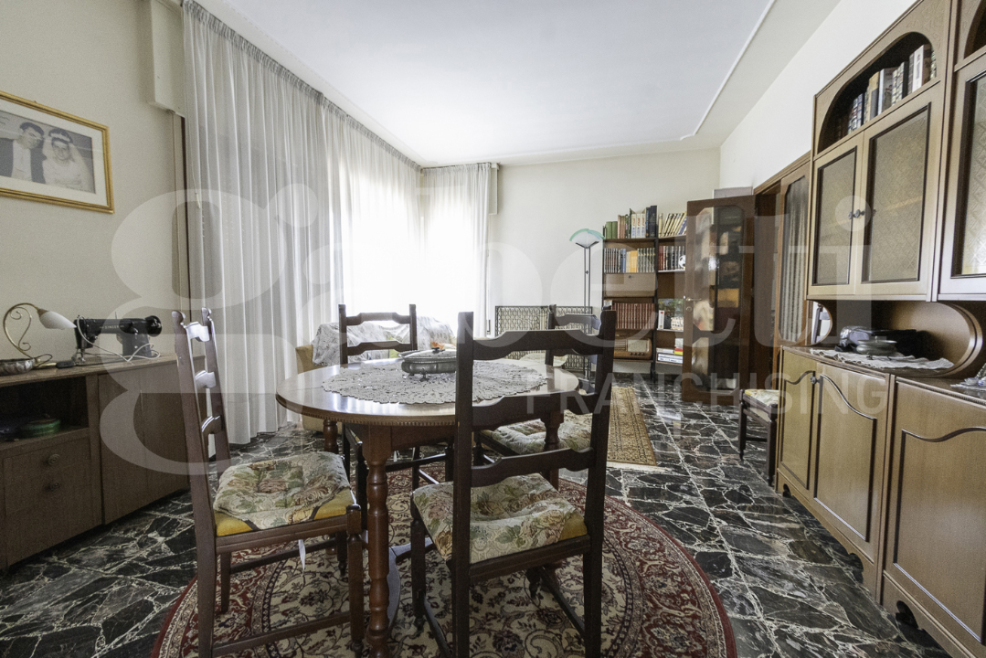 Villa - Image 11