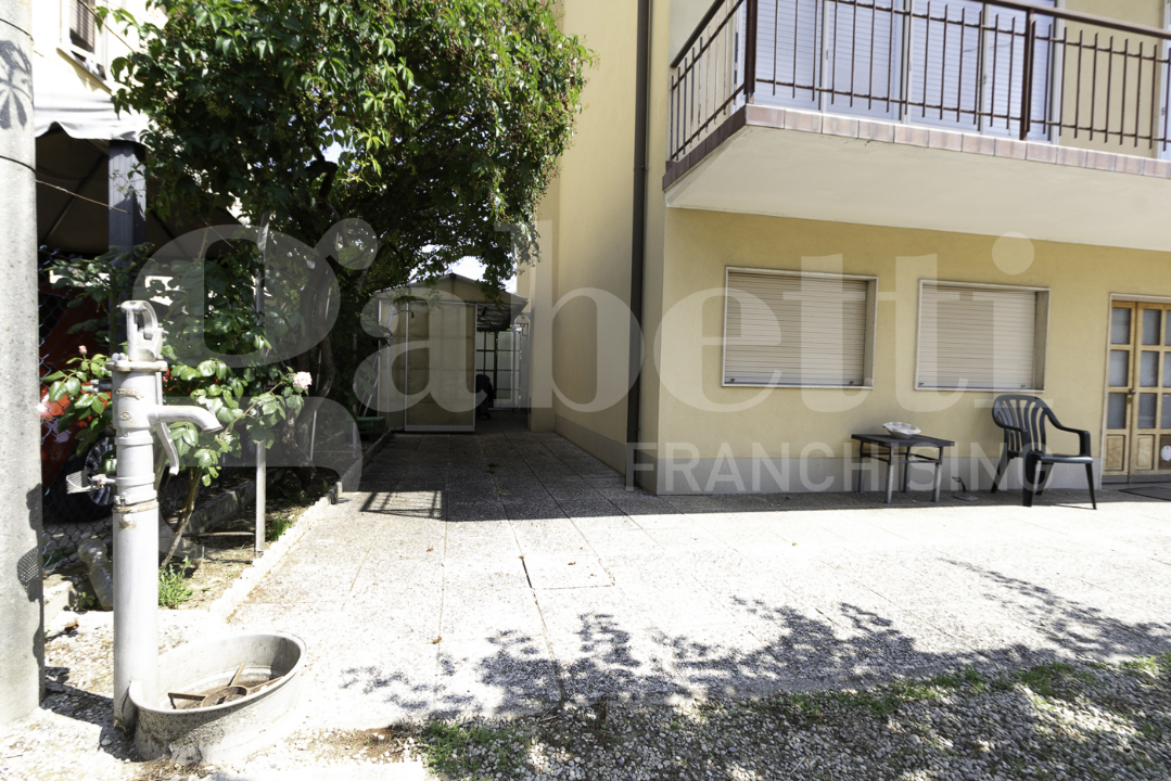 Villa - Image 3