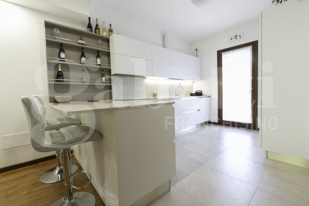 Villa - Image 4