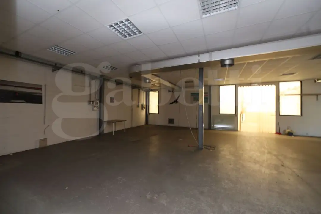 Capannone - Image 18