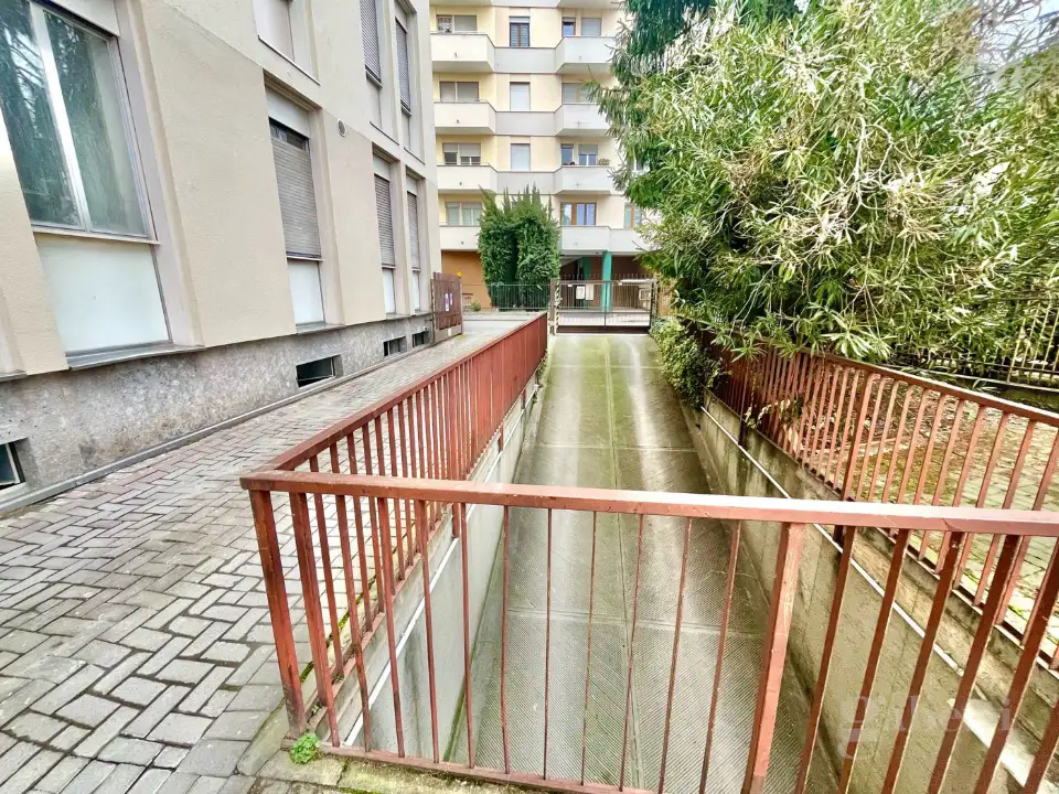 Posto Auto - Image 11