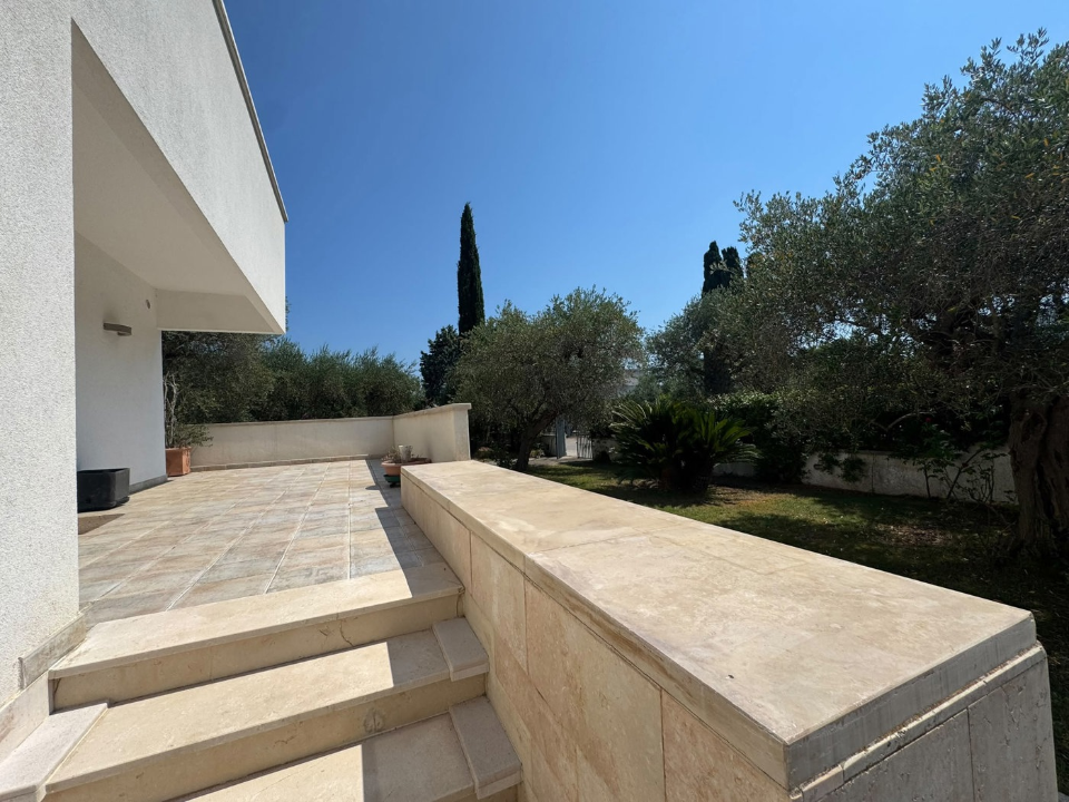 Villa - Image 9