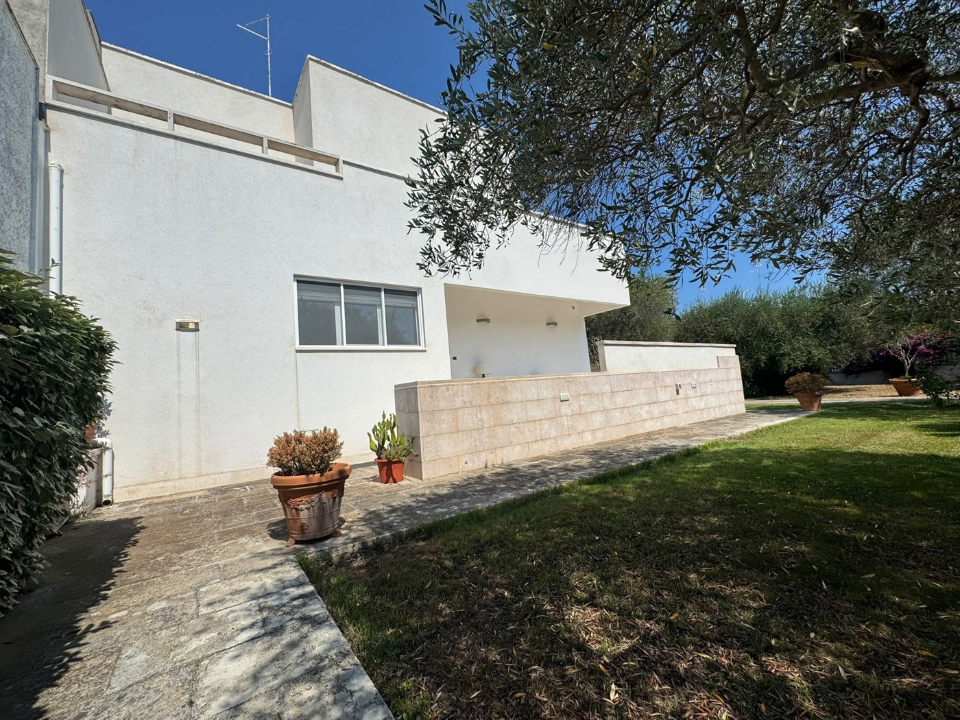 Villa - Image 8