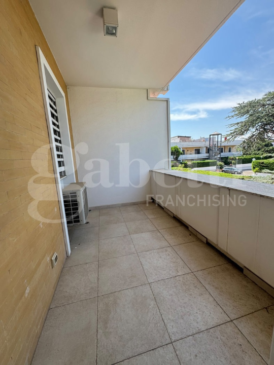 Villa - Image 32